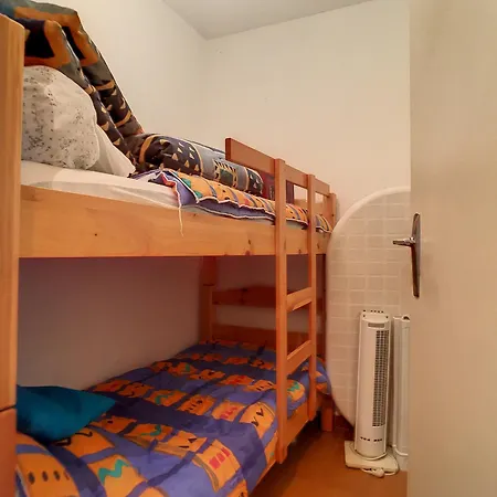 F2 Cabine, Terrasse, Parking, Proximite - Fr-1-715-81 Mauguio