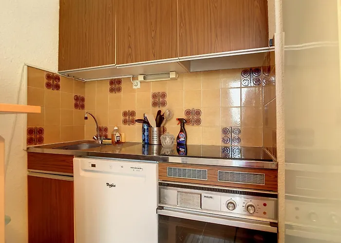 Apartamento F2 Cabine, Terrasse, Parking, Proximite - Fr-1-715-81 *